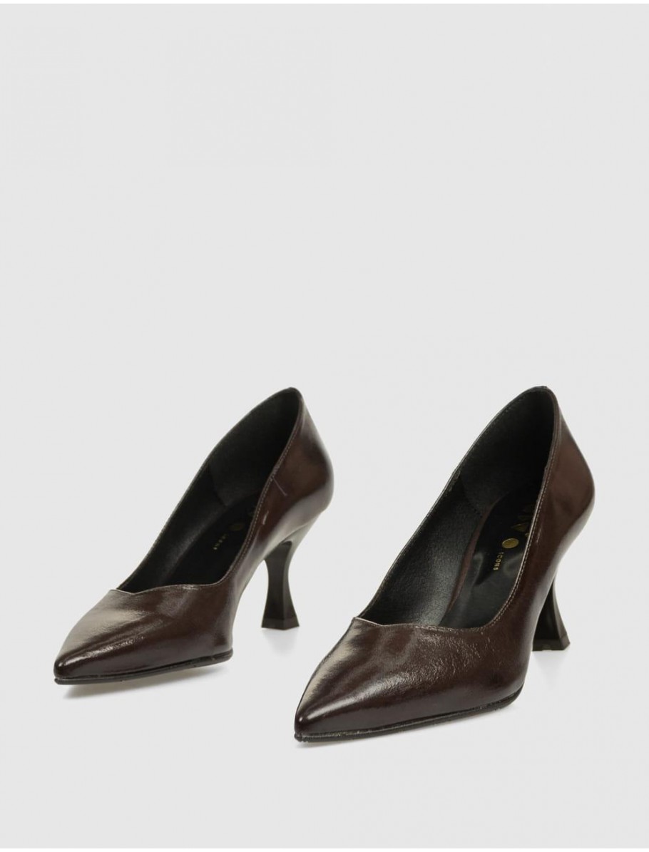 SALoN OBVIO ZEUS MARRoN