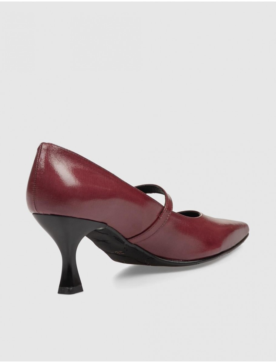 SALoN OBVIO HIRA BURDEOS