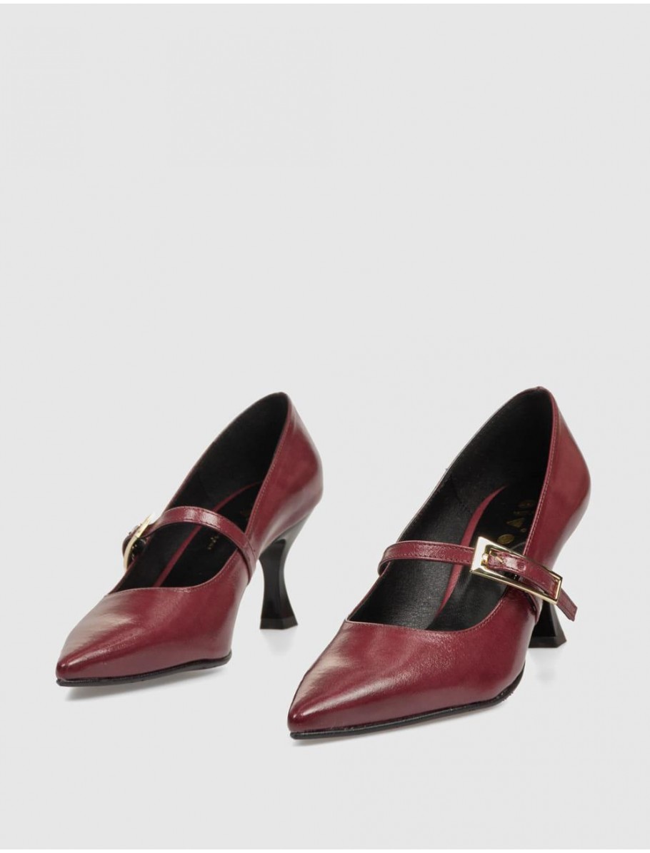 SALoN OBVIO HIRA BURDEOS