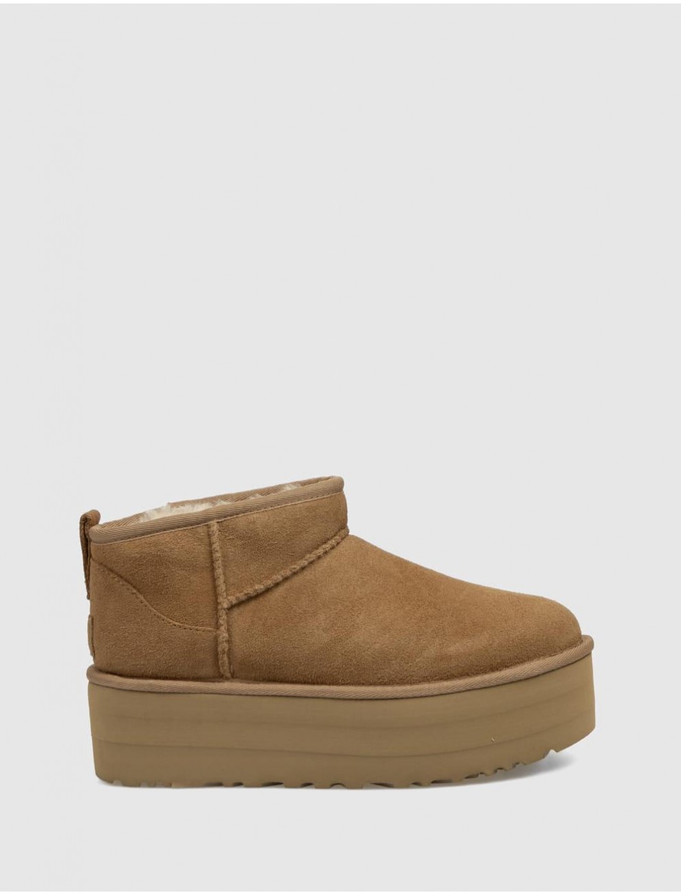 BOTiN UGG CLASSIC ULTRA MINI PLATFORM CUERO