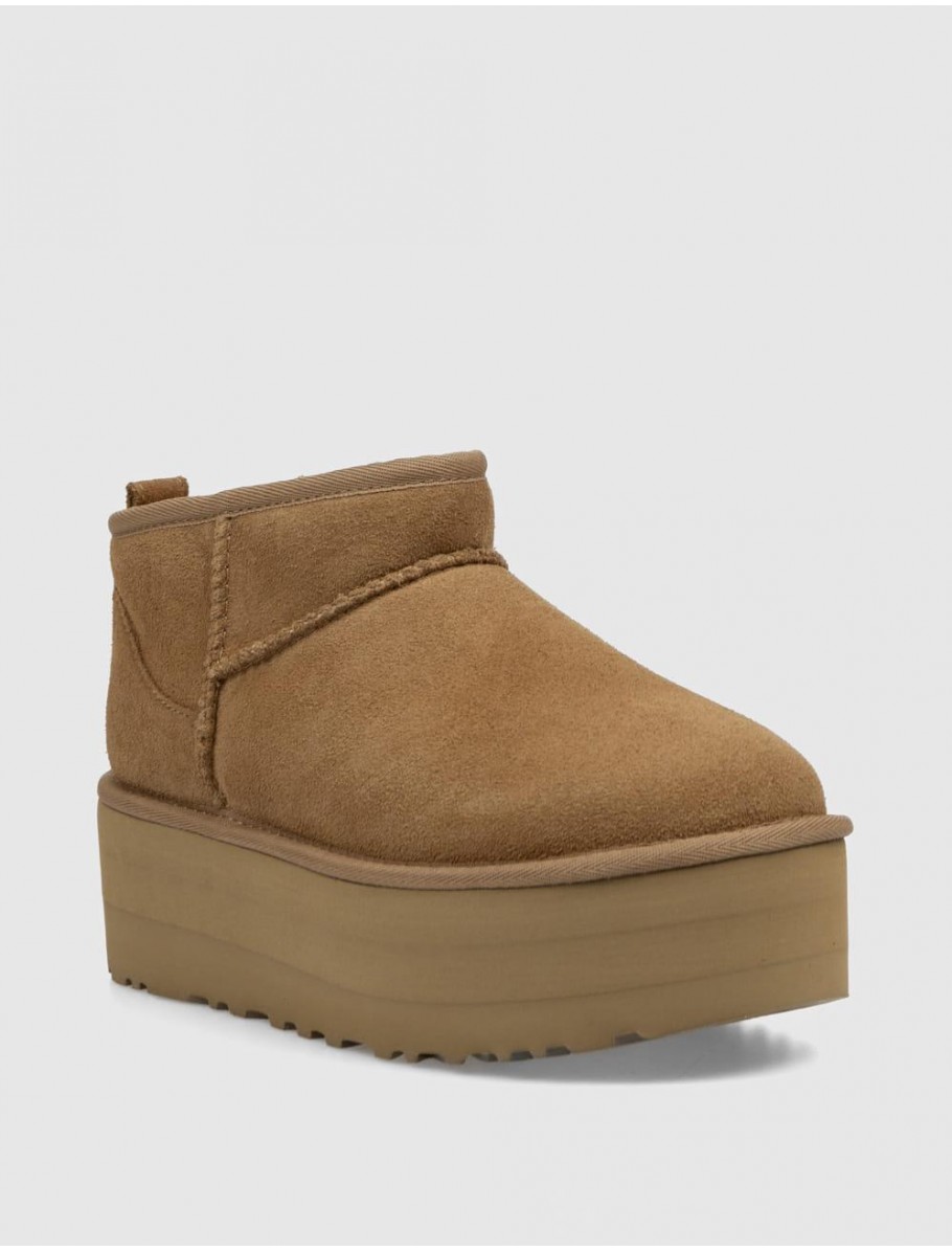 BOTiN UGG CLASSIC ULTRA MINI PLATFORM CUERO