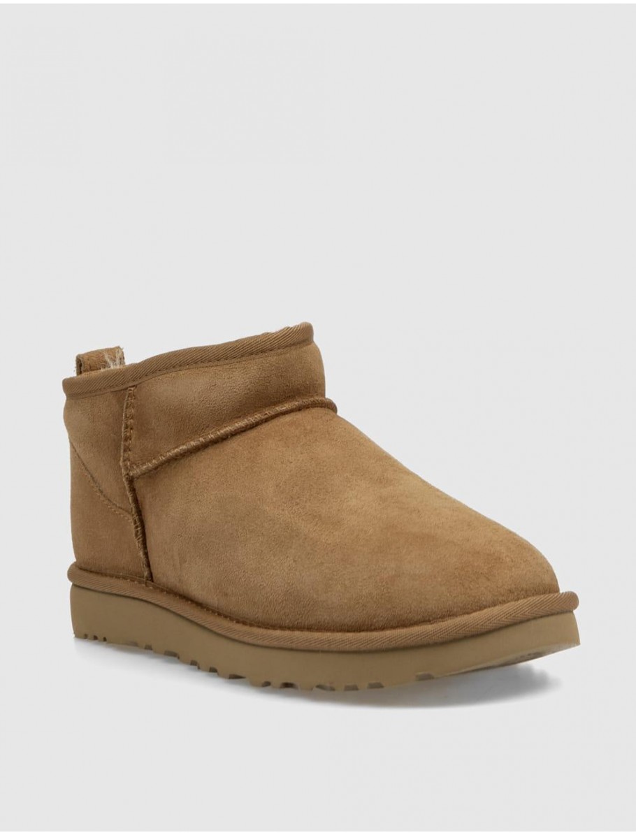 BOTiN UGG CLASSIC ULTRA MINI CUERO