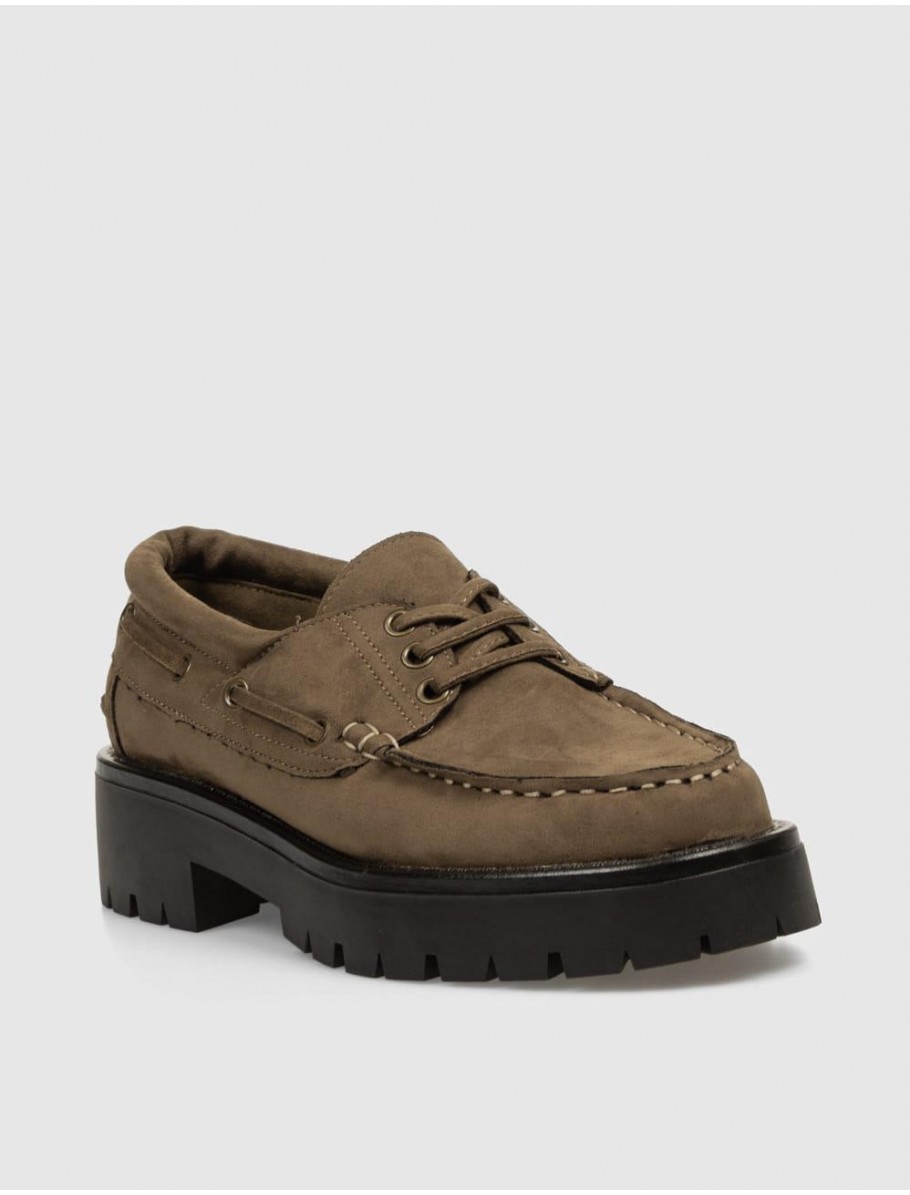 NaUTICO OBVIO MILA CaMEL