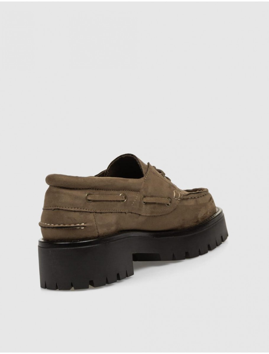 NaUTICO OBVIO MILA CaMEL