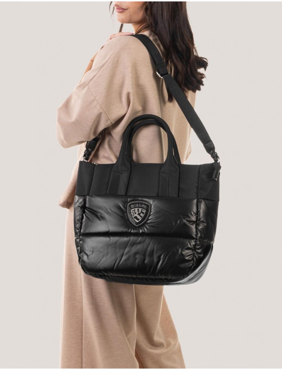 BOLSO BLAUER QUART NEGRO