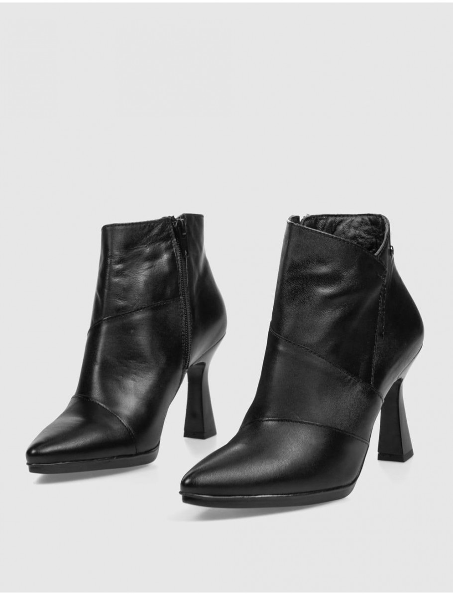 BOTiN DESIREE SAGA6 NEGRO