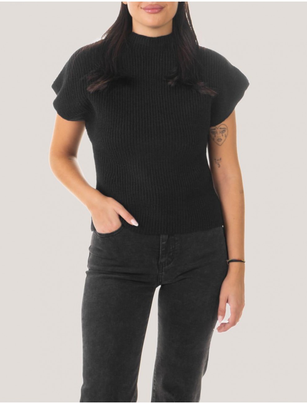 CAMISETA OBVIO JINTY NEGRO