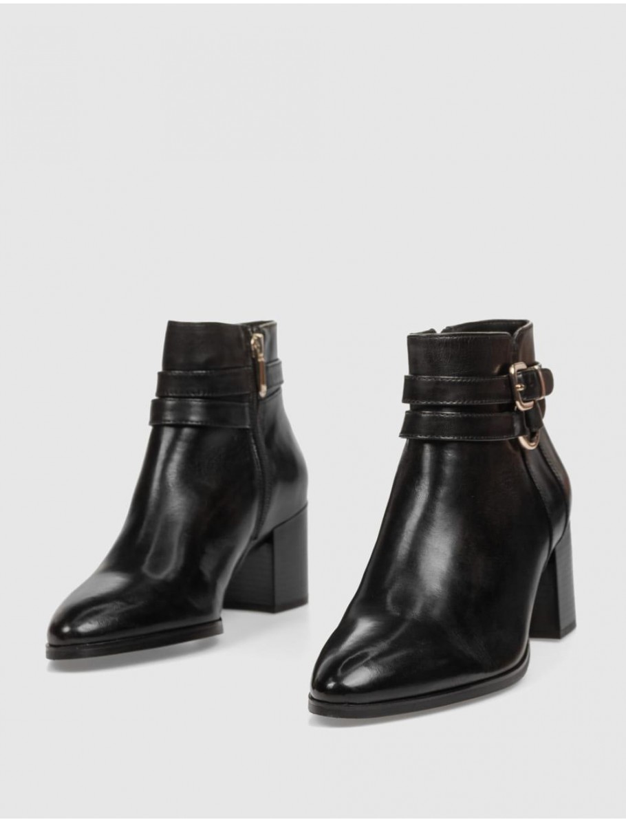 BOTiN REGARDE LE CIEL TAYLOR 45 NEGRO