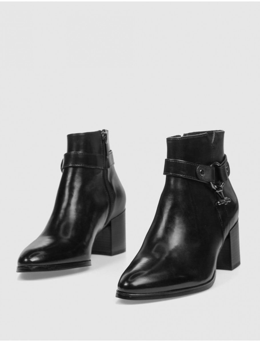 BOTiN REGARDE LE CIEL TAYLOR 35 NEGRO