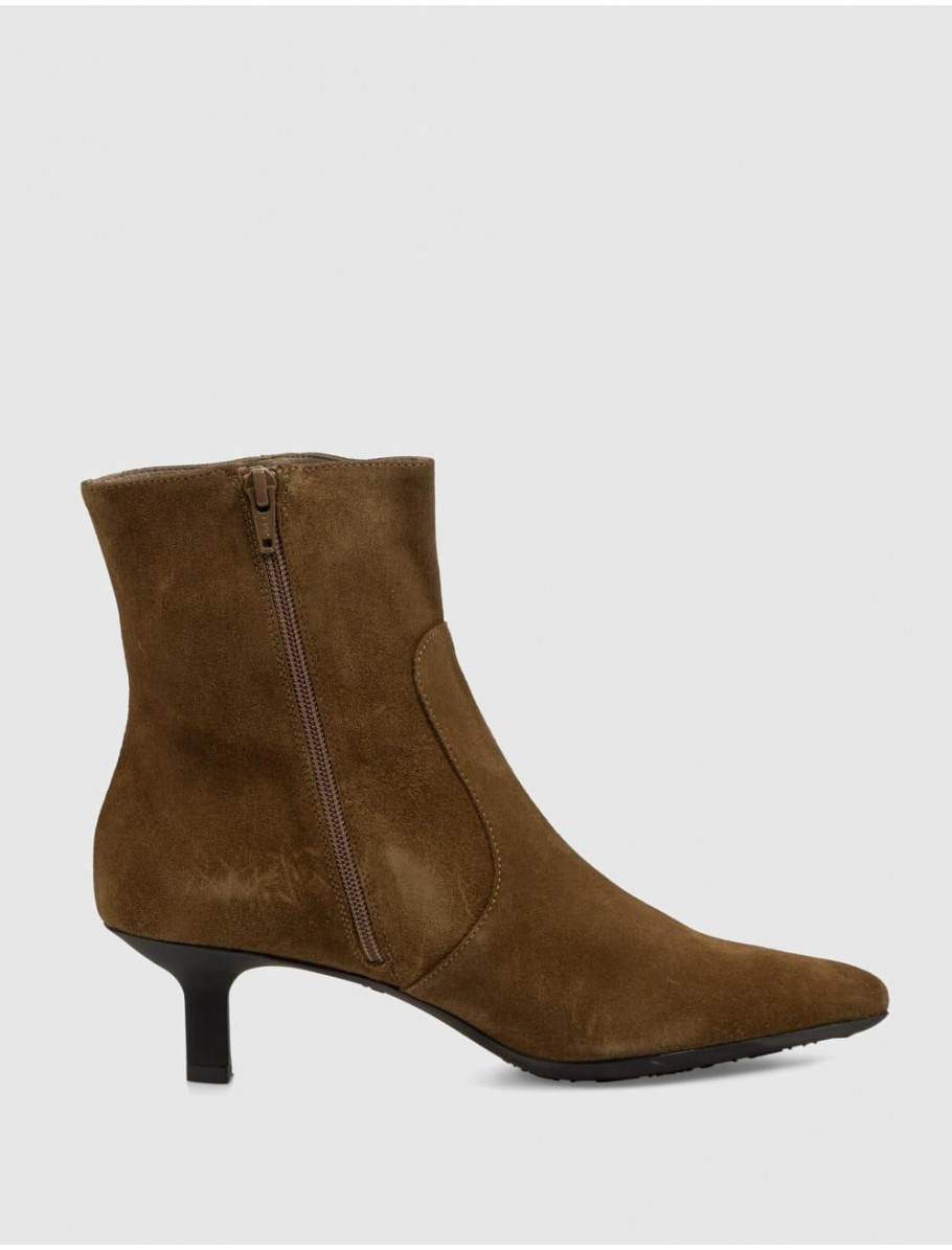 BOTiN WONDERS G 7111 CUERO