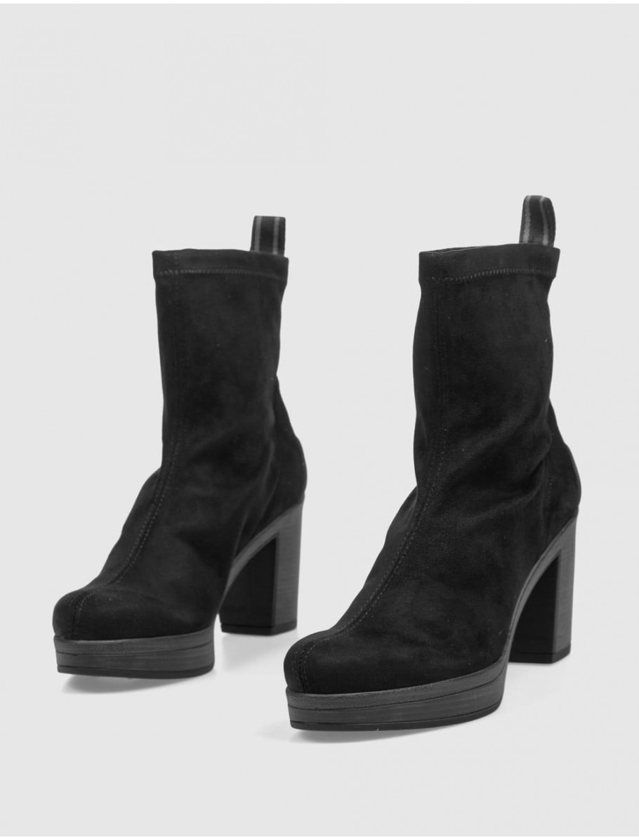 BOTiN WEEKEND 27576 NEGRO