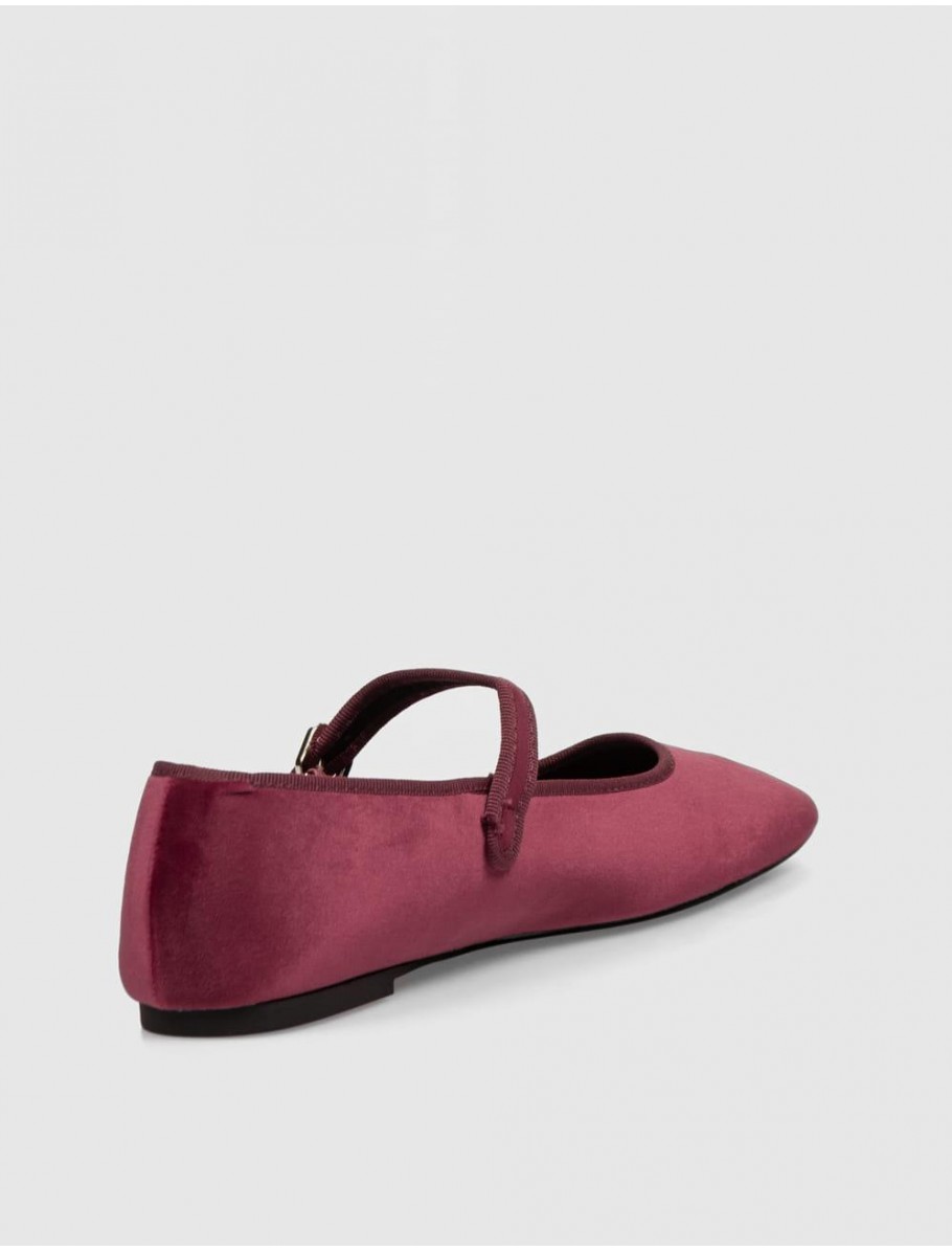 MERCEDITA KAMOME TRENDS MONIK BURDEOS