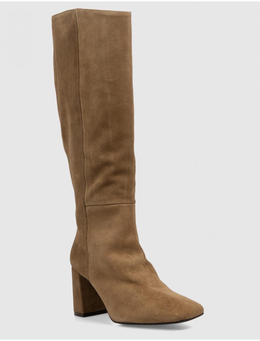 BOTA ANGEL ALARCON 25580 CaMEL