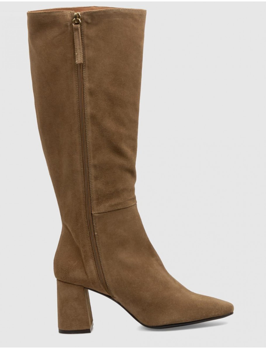 BOTA ANGEL ALARCON 25580 CaMEL