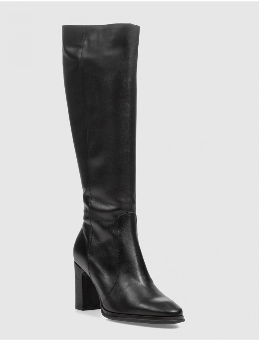 BOTA WONDERS M 5150 NEGRO