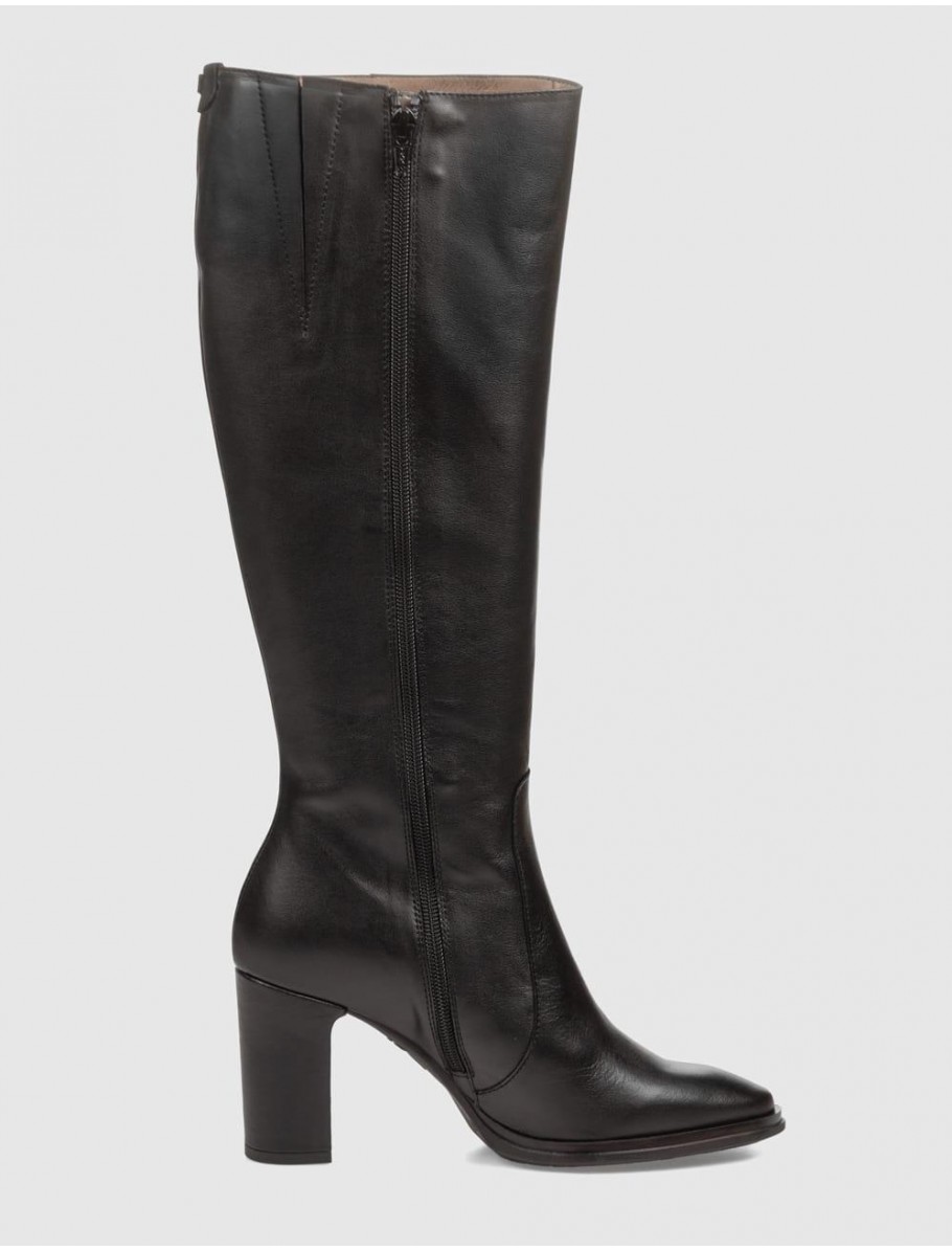 BOTA WONDERS M 5150 NEGRO