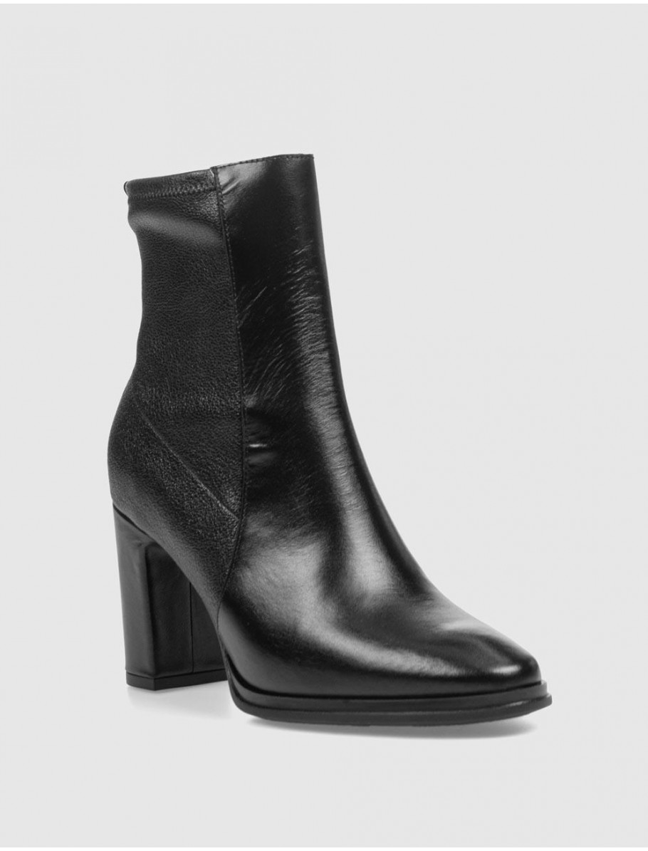 BOTiN WONDERS M 5151 NEGRO