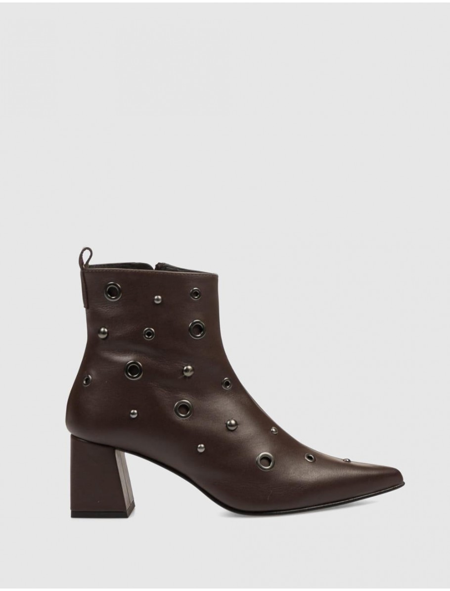 BOTiN DIBIA 55596 2 MARRoN