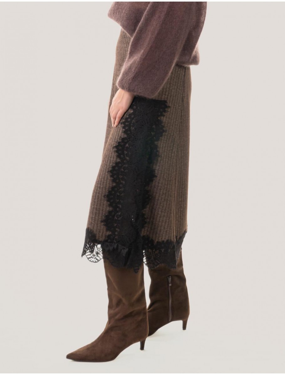 FALDA OBVIO LOGAN MARRoN