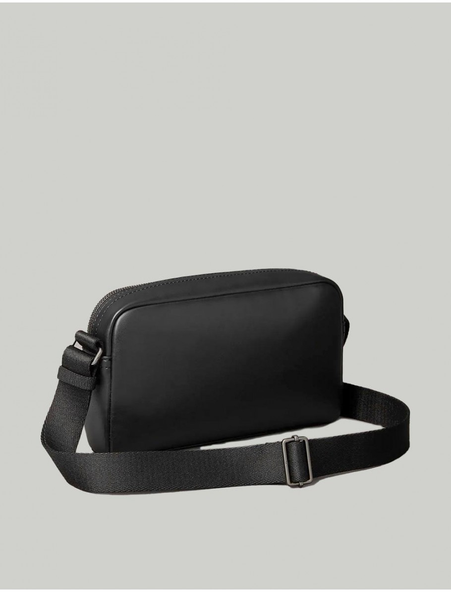 BANDOLERA CALVIN KLEIN CK CAMERA BAG NEGRO