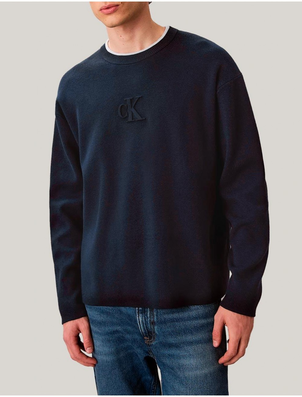 SUDADERA CALVIN KLEIN LS EMBOSSED LOGO CREWNK MARINO