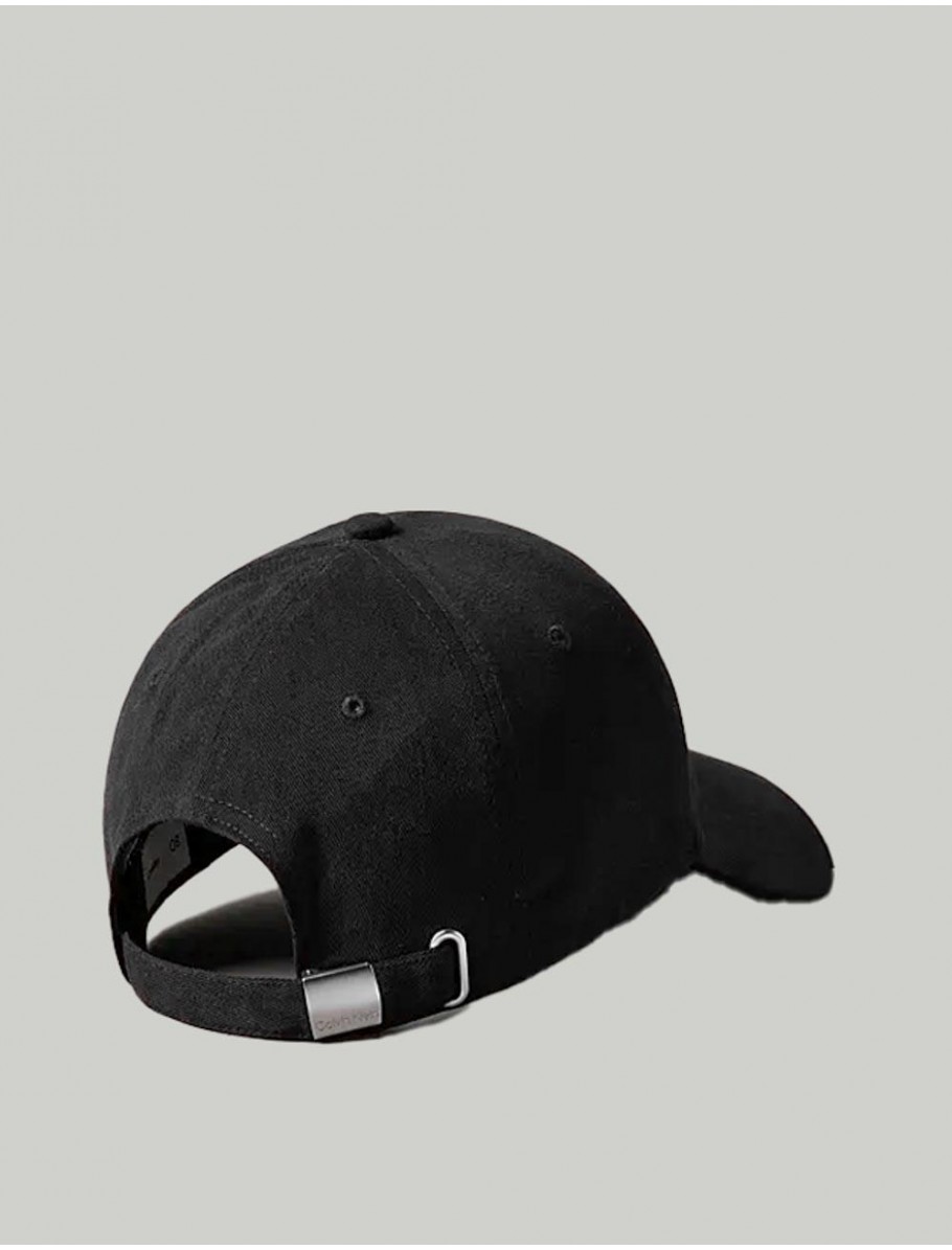 GORRA CALVIN KLEIN LARGE LAYERED MONOLOGOM CAP NEGRO