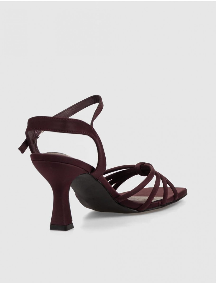 SANDALIA KAMOME TRENDS MAOS BURDEOS