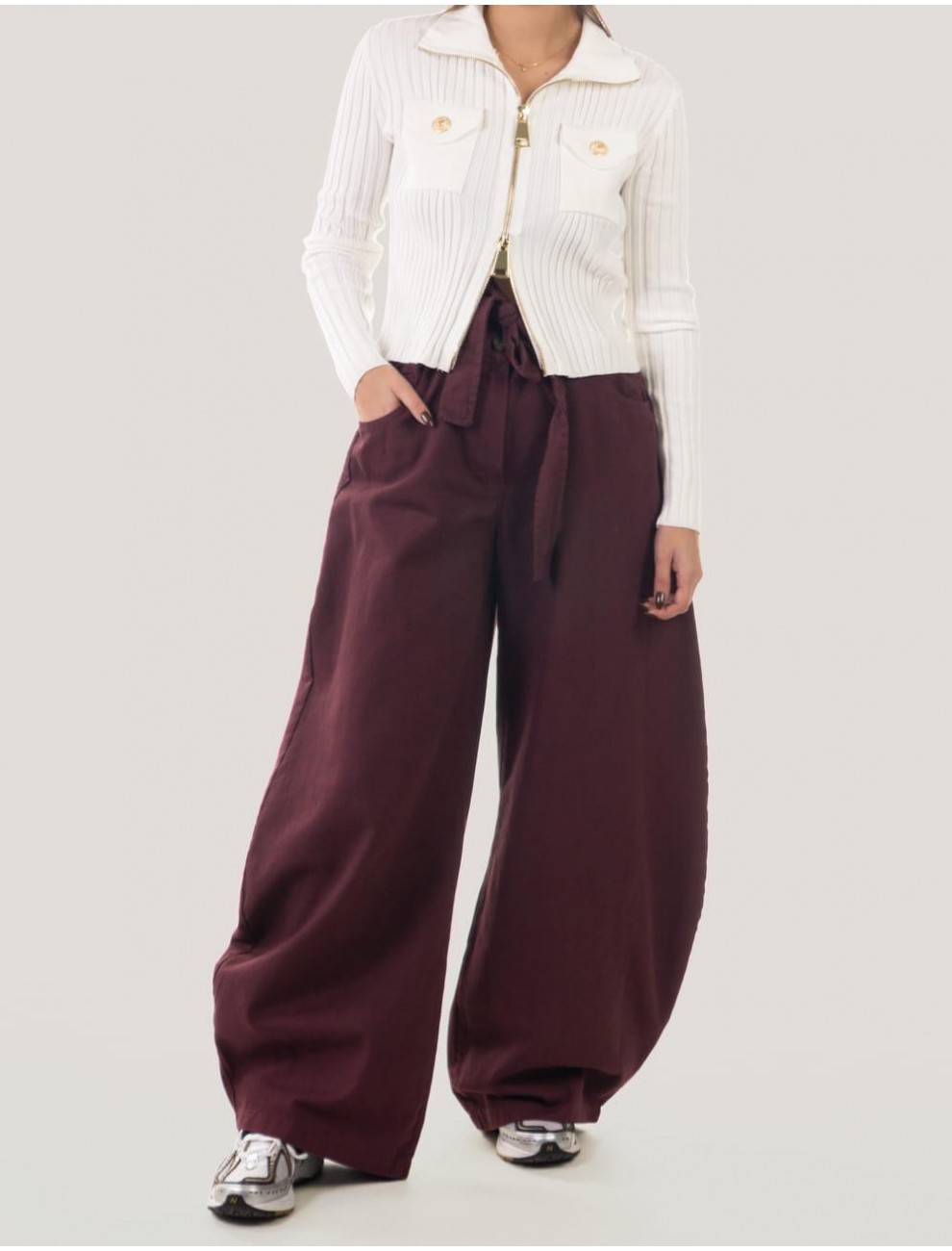 PANTALoN OBVIO LEVI BURDEOS