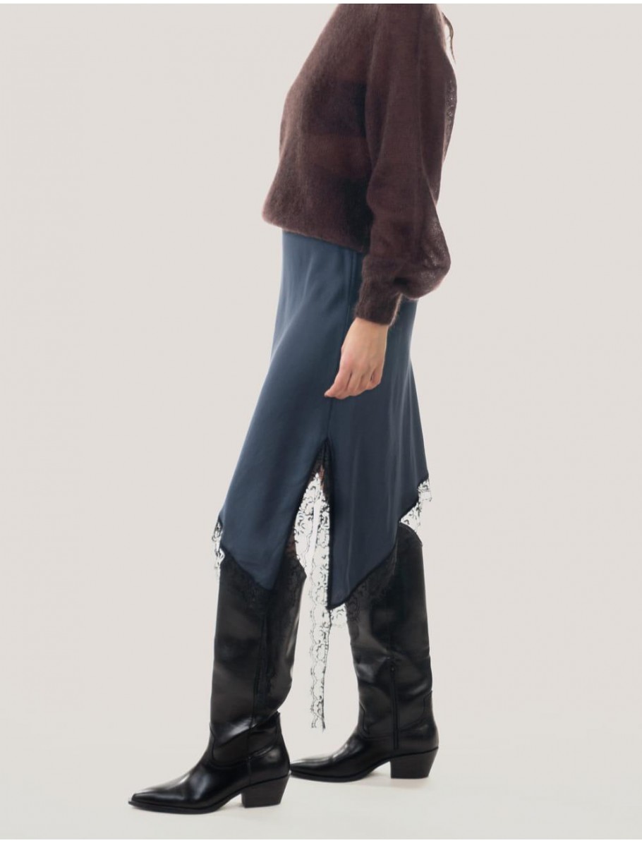 FALDA OBVIO JAMES MARINO