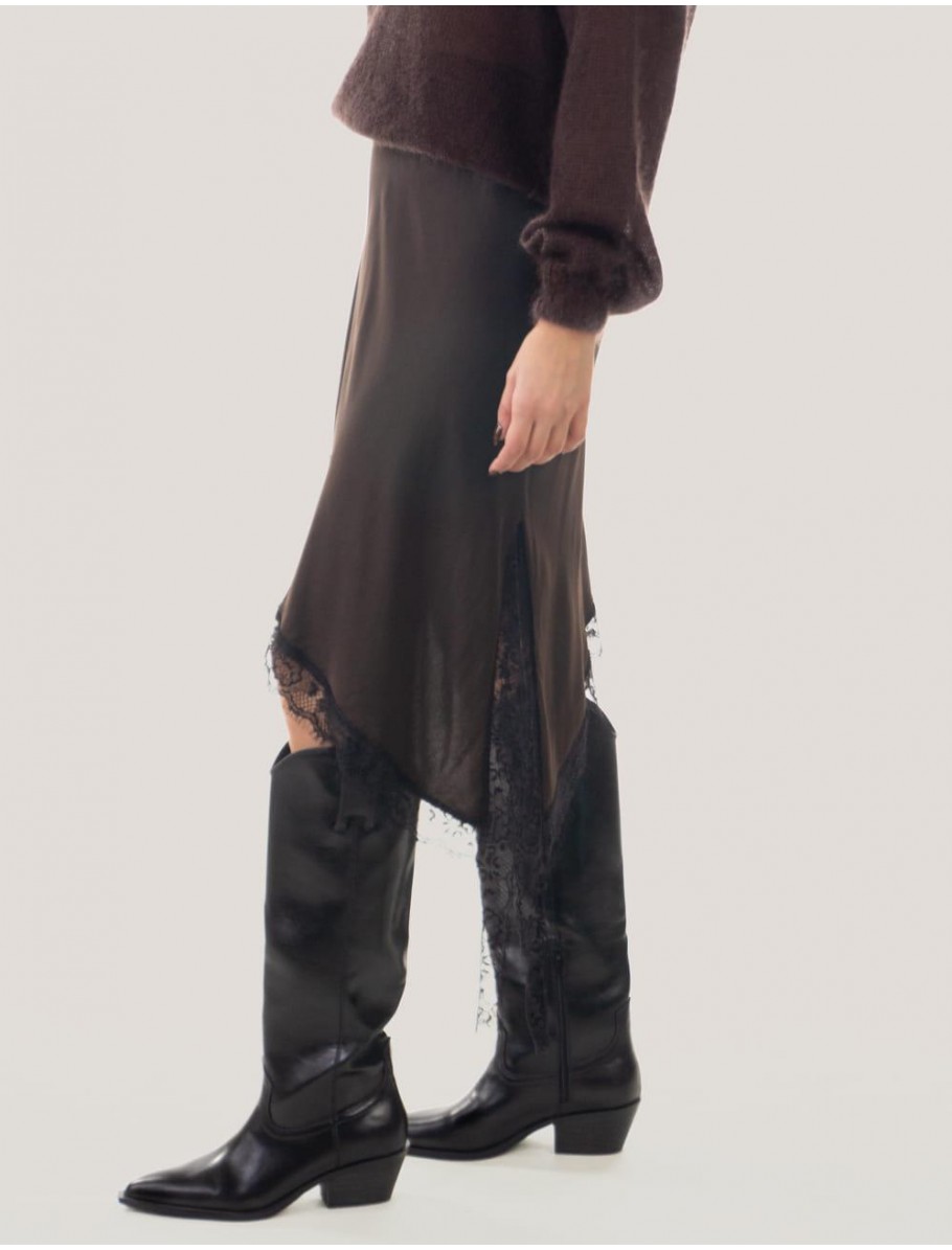 FALDA OBVIO JAMES MARRoN