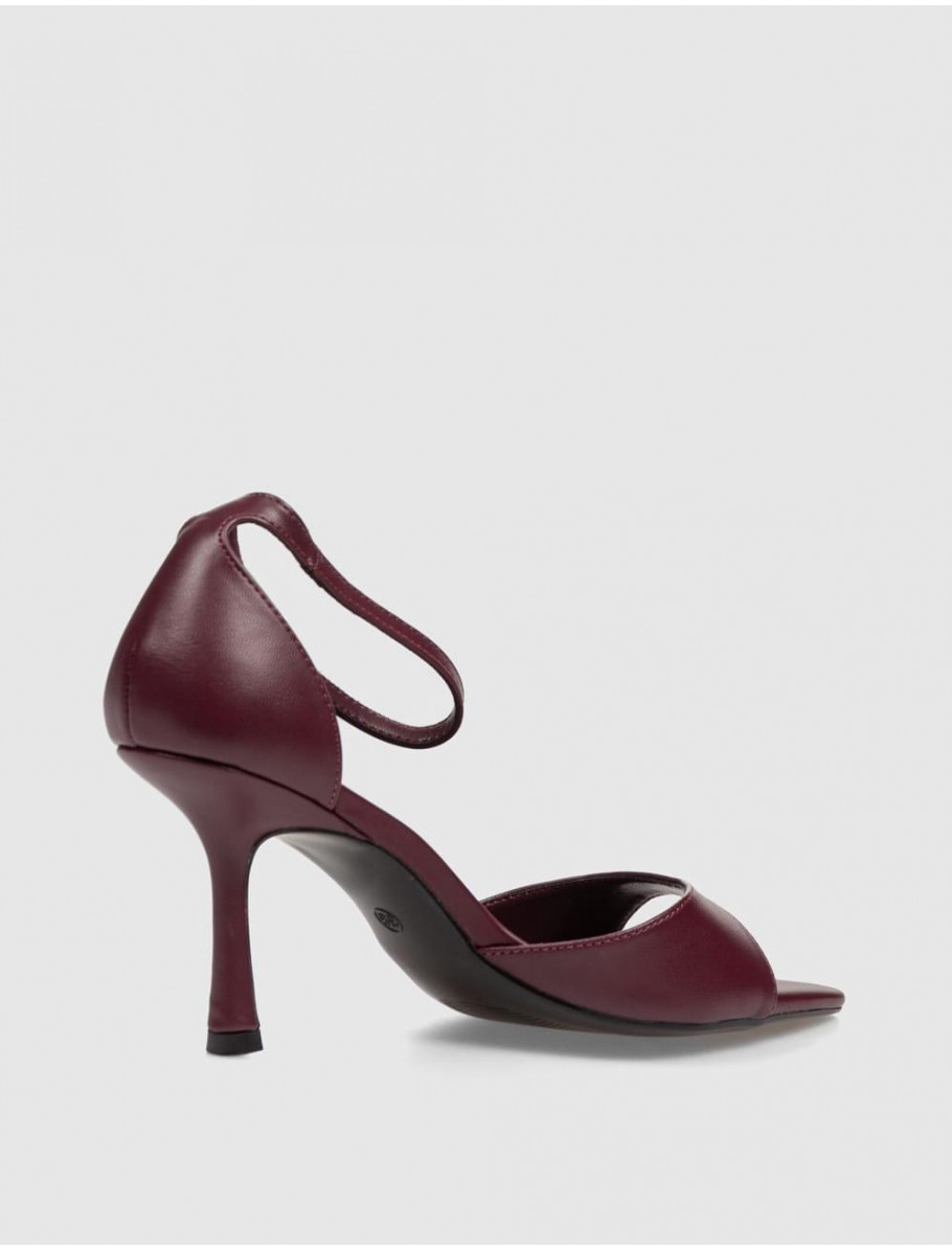 SALoN KAMOME TRENDS EUCA BURDEOS