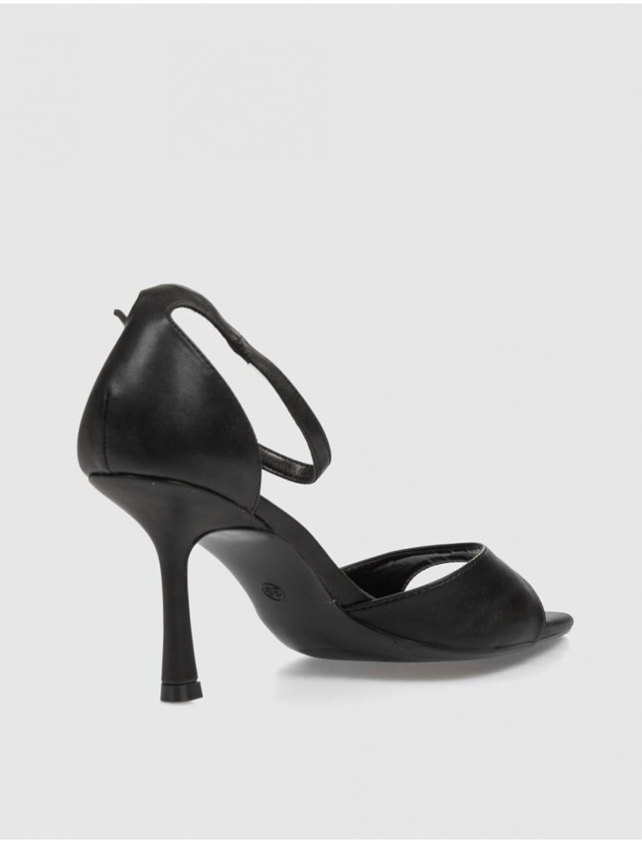 SALoN KAMOME TRENDS EUCA NEGRO