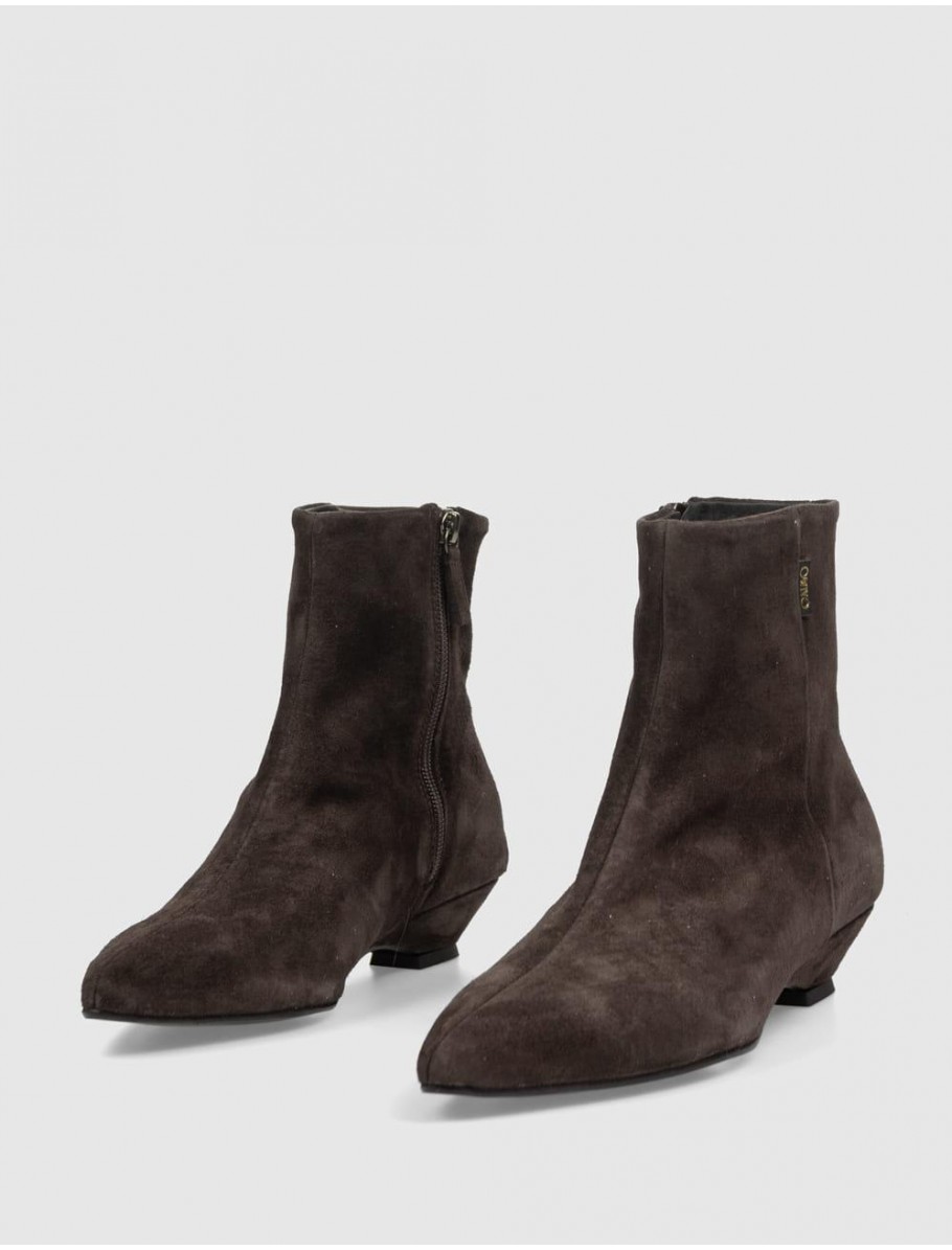 BOTiN GAIMO MAGNOLIA MARRoN