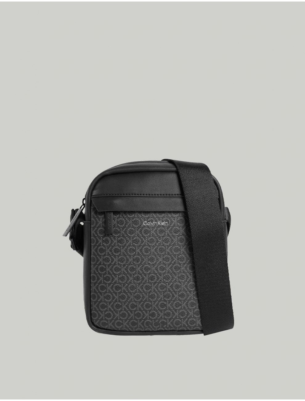 BOLSO CALVIN KLEIN CK MUST MONO REPORTER S NEGRO