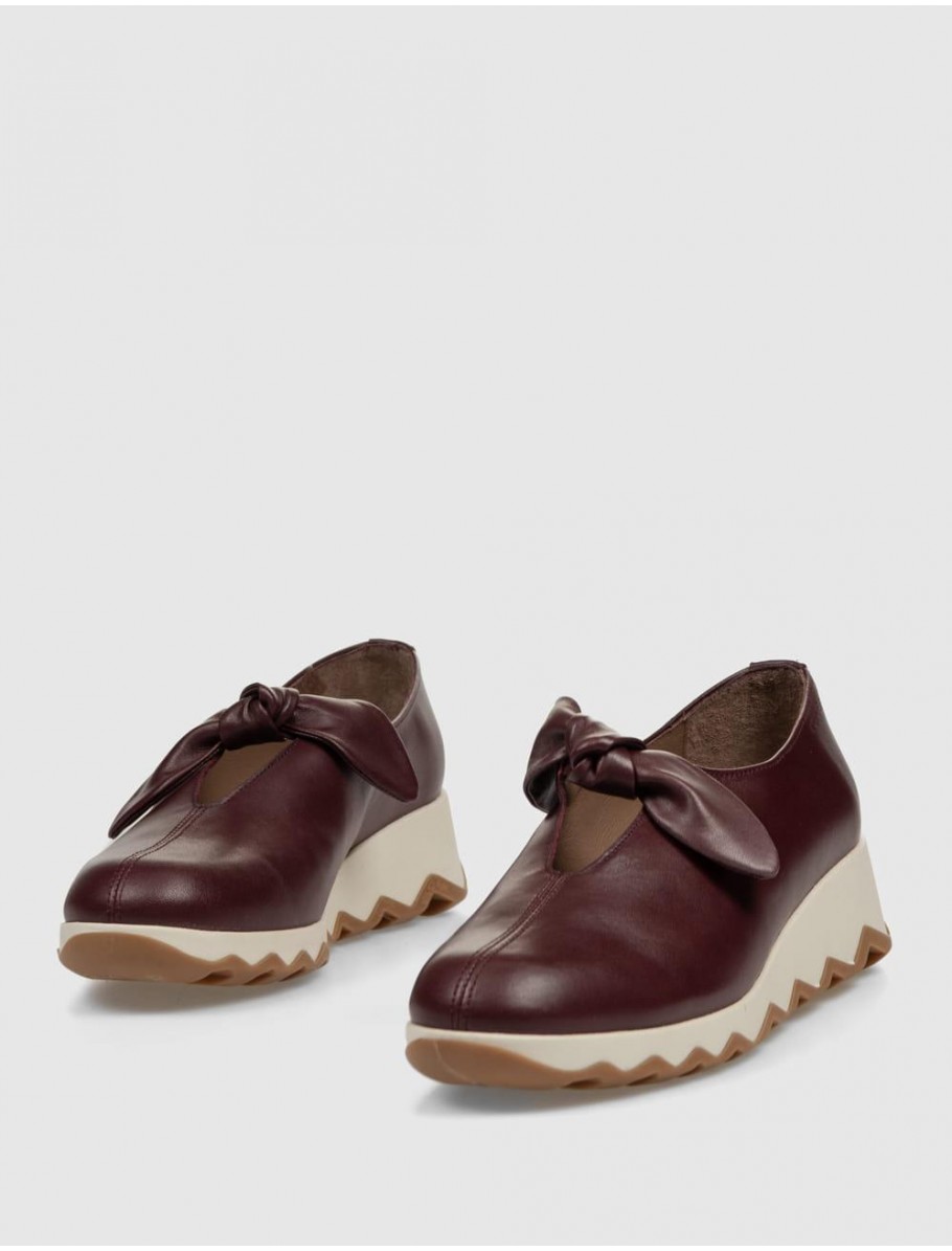 ZAPATO WONDERS C 7611 BURDEOS
