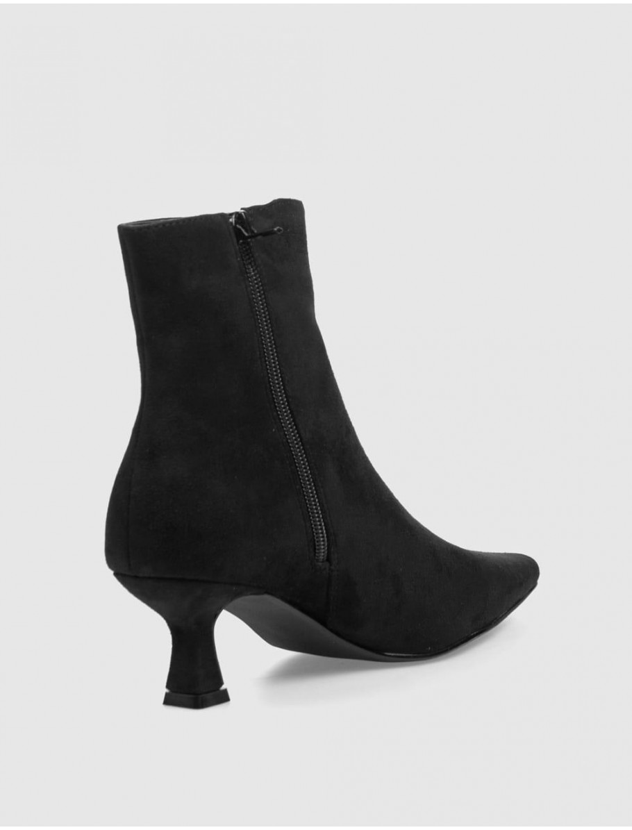 BOTiN KAMOME TRENDS SUKIL NEGRO