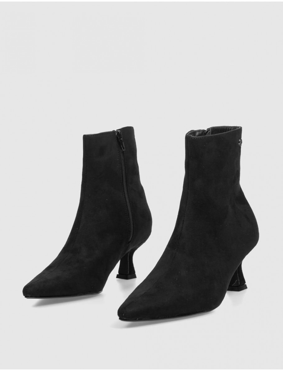 BOTiN KAMOME TRENDS SUKIL NEGRO
