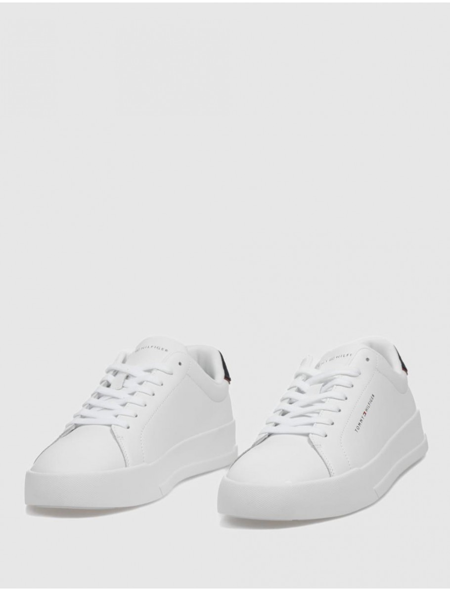 ZAPATILLA TOMMY HILFIGER TH COURT LTH DETAIL ESS BLANCO