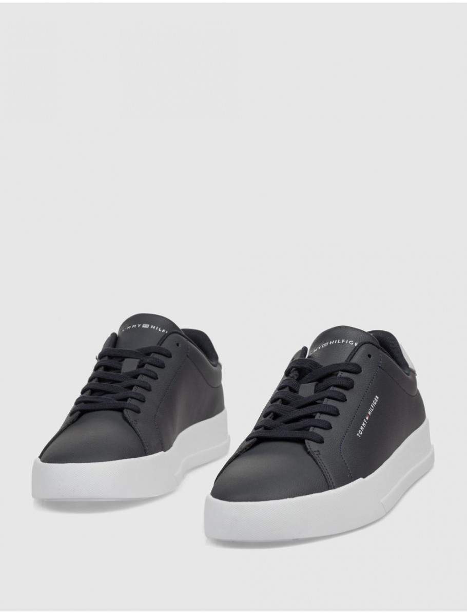 ZAPATILLA TOMMY HILFIGER TH COURT LTH DETAIL ESS MARINO