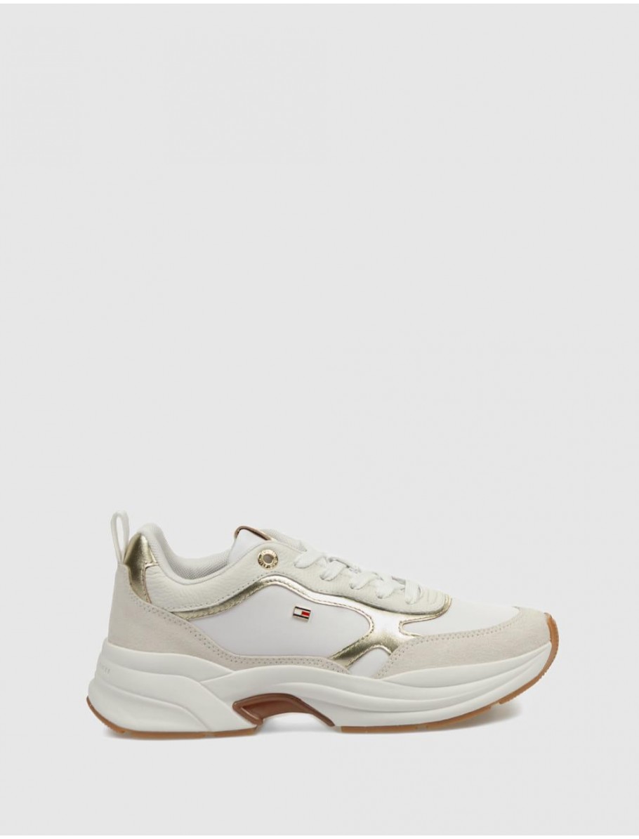 ZAPATILLA TOMMY HILFIGER TH CHUNKY RUNNER METALLIC BEIG