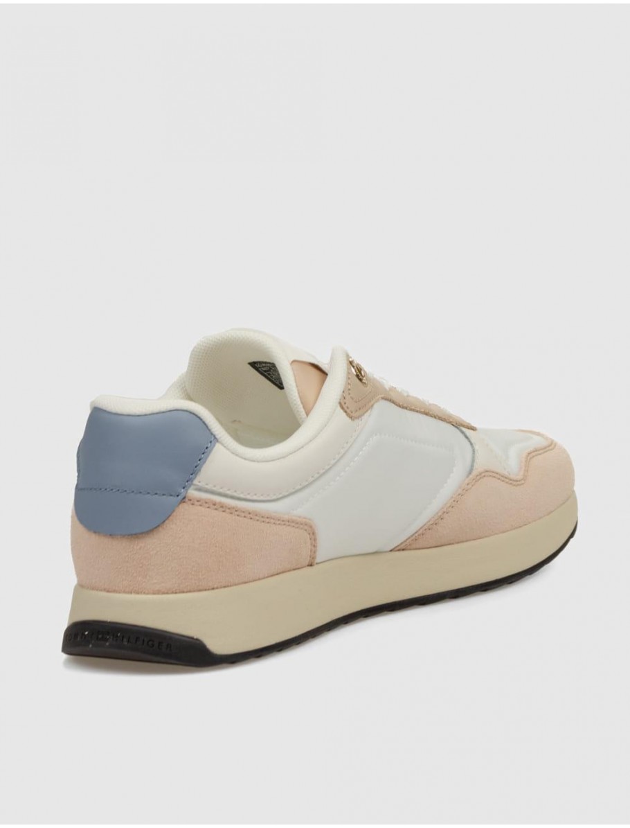 ZAPATILLA TOMMY HILFIGER MIX MATERIAL RUNNER BEIG
