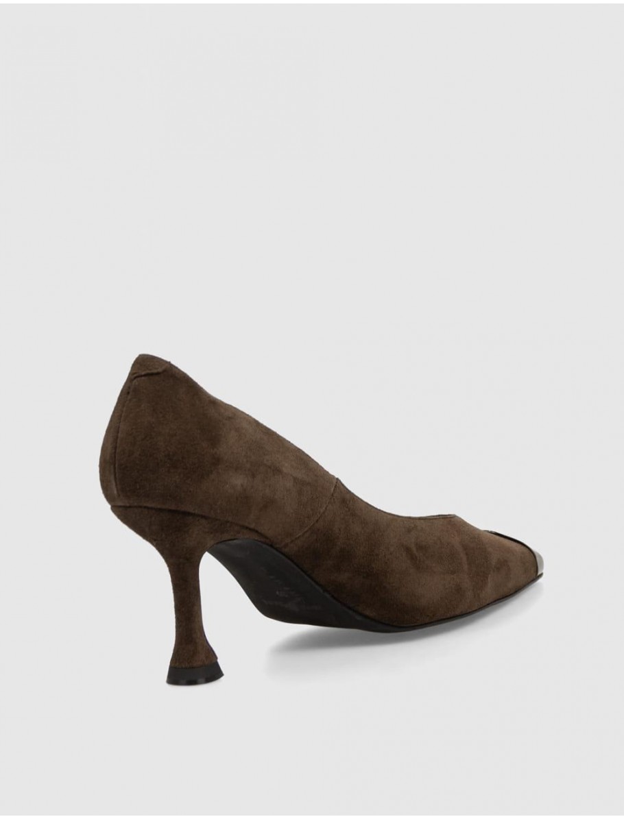 SALoN DIBIA 55712 MARRoN