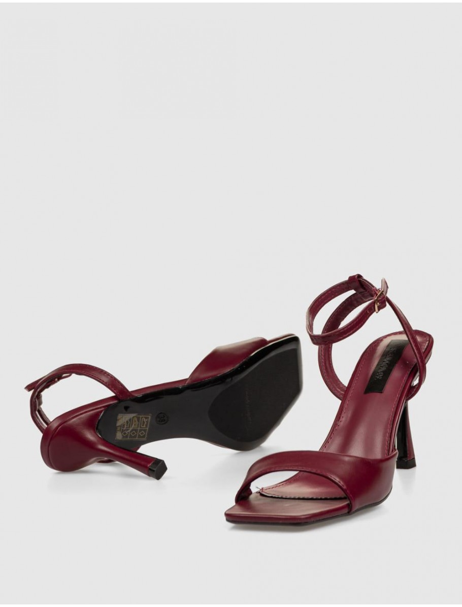 SANDALIA KAMOME TRENDS ARYA BURDEOS