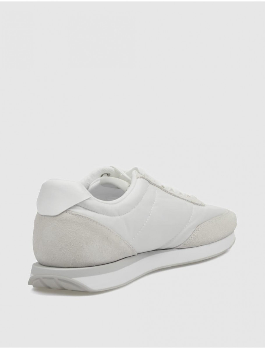 ZAPATILLA CALVIN KLEIN RETRO RUNNER ESS MIX MAT BLANCO