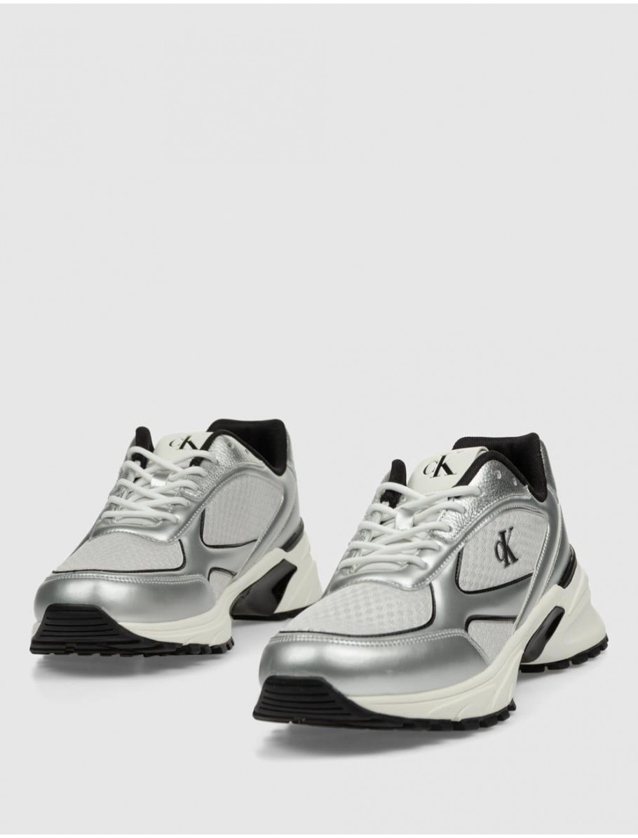 ZAPATILLA CALVIN KLEIN HIKE RUNNER MESH MIX PLATA