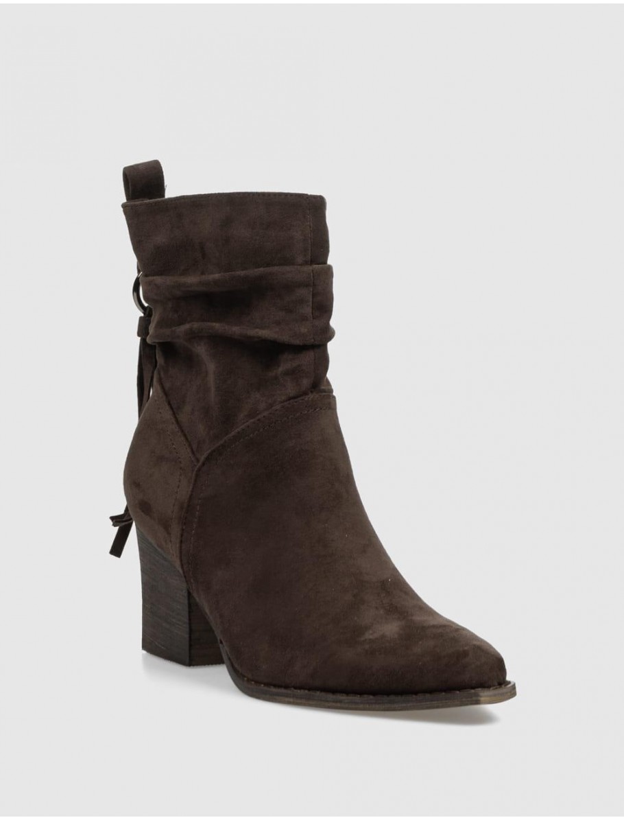 BOTiN KAMOME TRENDS LEIA MARRoN