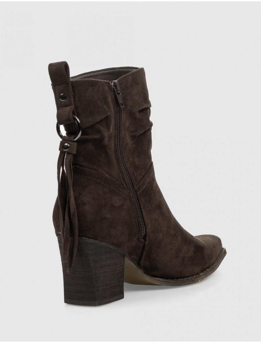 BOTiN KAMOME TRENDS LEIA MARRoN