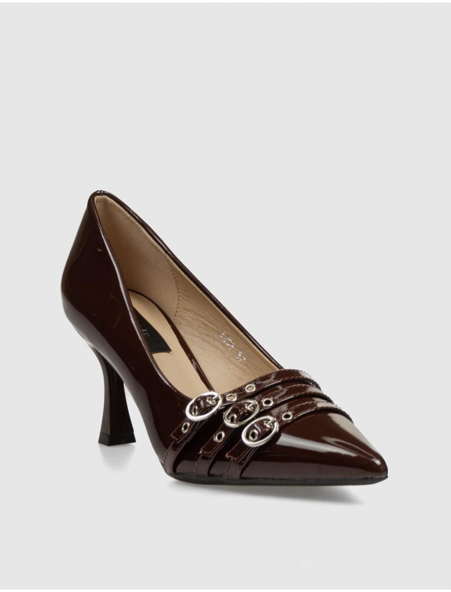 SALoN KAMOME TRENDS CINDY MARRoN