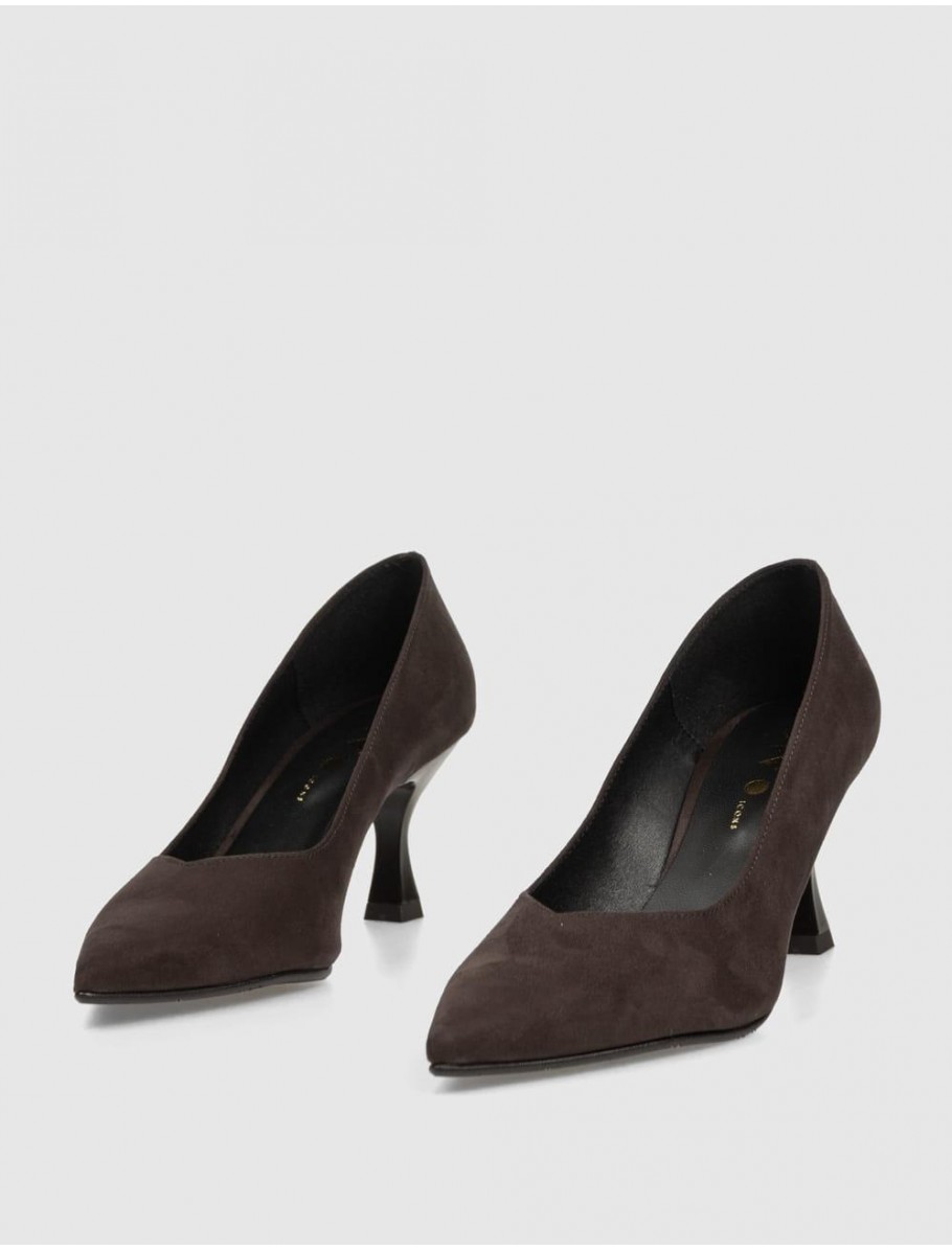 SALoN OBVIO ZEUS MARRoN