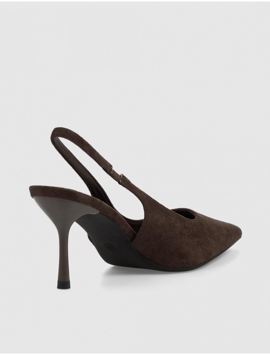 SALoN KAMOME TRENDS IANA MARRoN